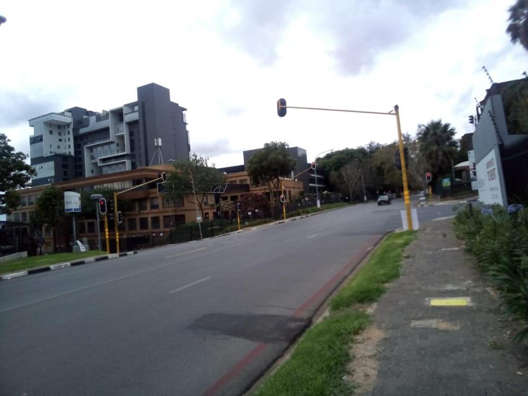 Rosebank Accommodation Johannesburg Dış mekan fotoğraf