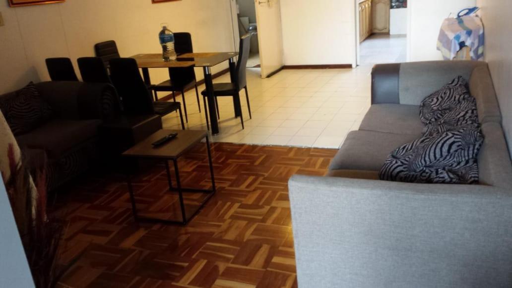 Rosebank Accommodation Johannesburg Dış mekan fotoğraf